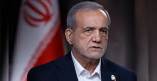 একটি দেশের অধিকার কেড়ে নেয়ার অধিকার ট্রাম্পের নেই: পেজেশকিয়ান